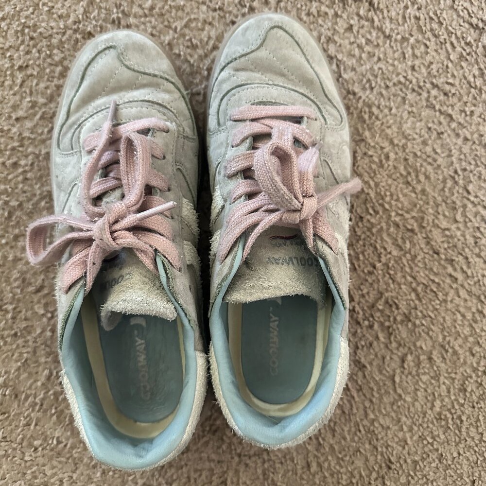 Coolway Women's Light Gray Suede Sneakers with Pink Laces
